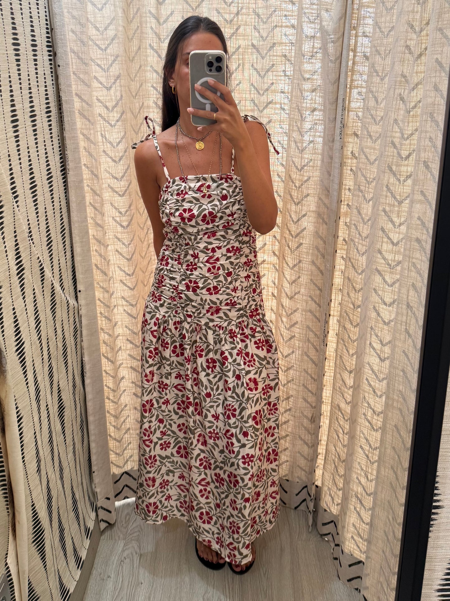 Vestido sisa fruncido