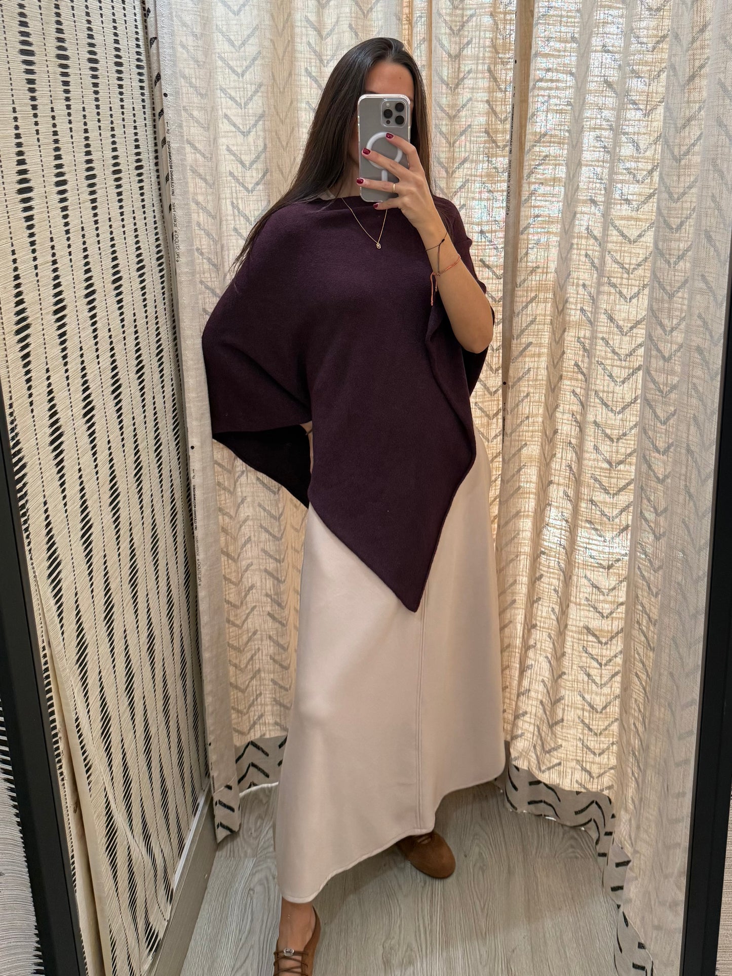 Capa punto berenjena