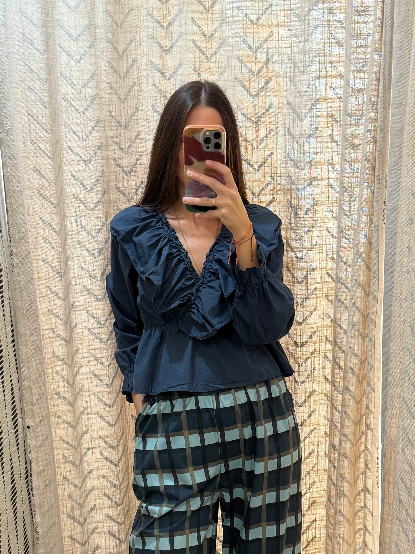 Blusa petróleo volante