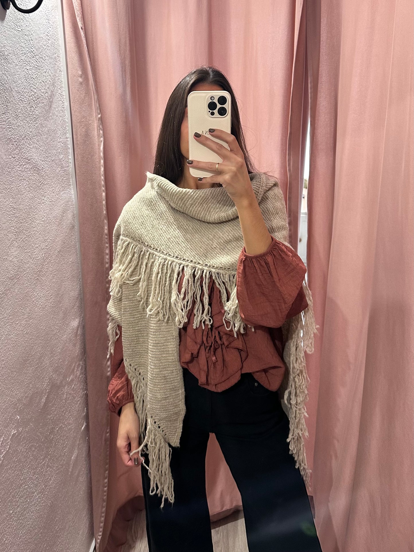 Poncho flecos topo