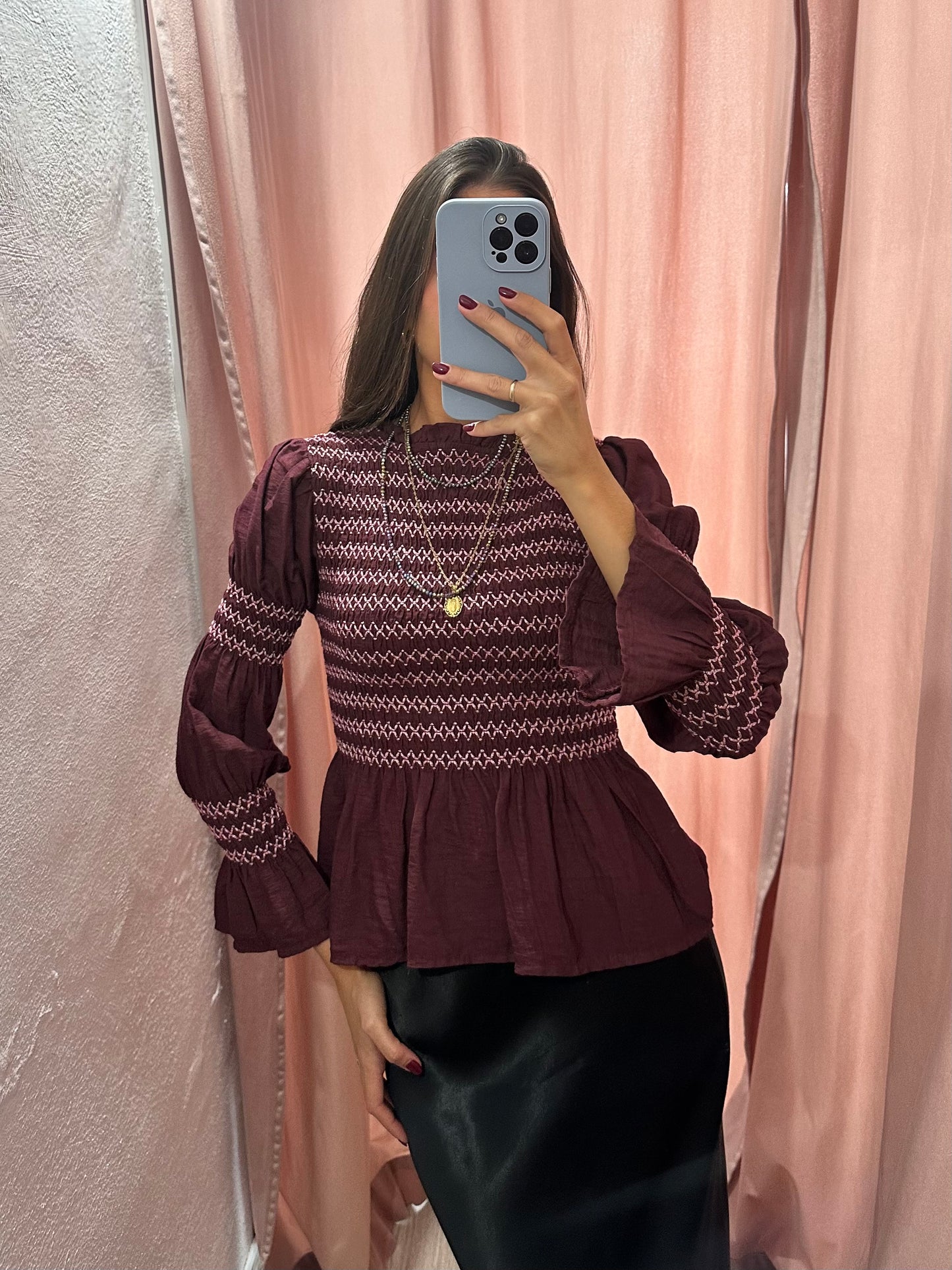 Blusa fruncida vino